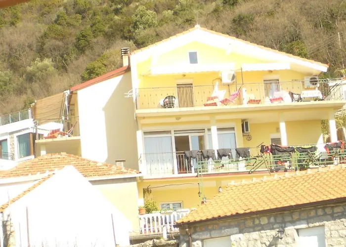Marinovic Apartments